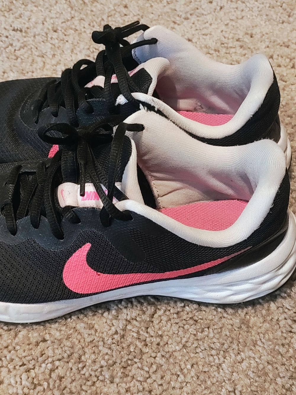 Nike Women's Black and Pink Athletic Running Sneakers Size 6Y/7.5